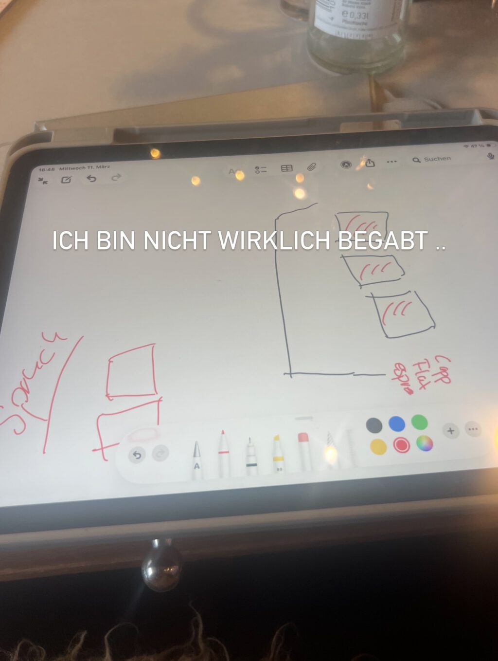 Instagram post from cafe.sisuu. This post is in position 13.