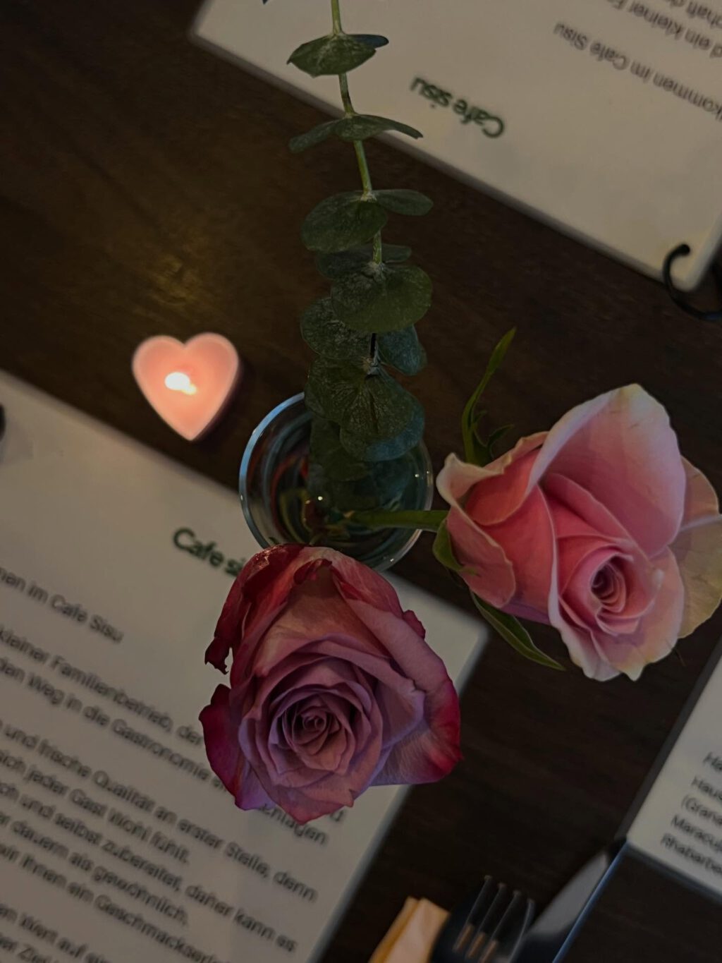 Instagram post from cafe.sisuu. This post is in position 6.