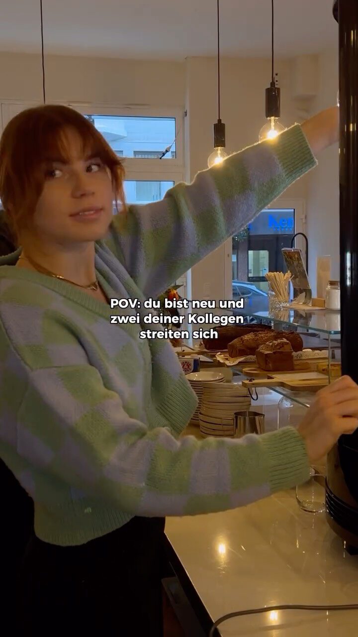 Instagram post from cafe.sisuu. This post is in position 4.