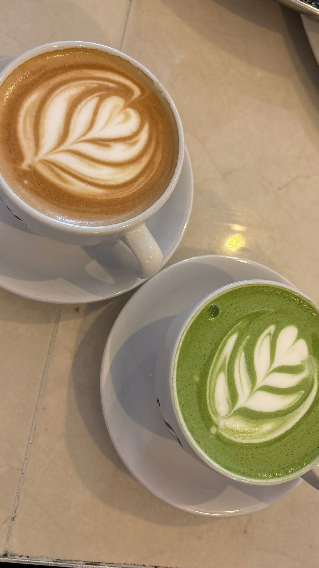 Instagram post from cafe.sisuu. This post is in position 3.