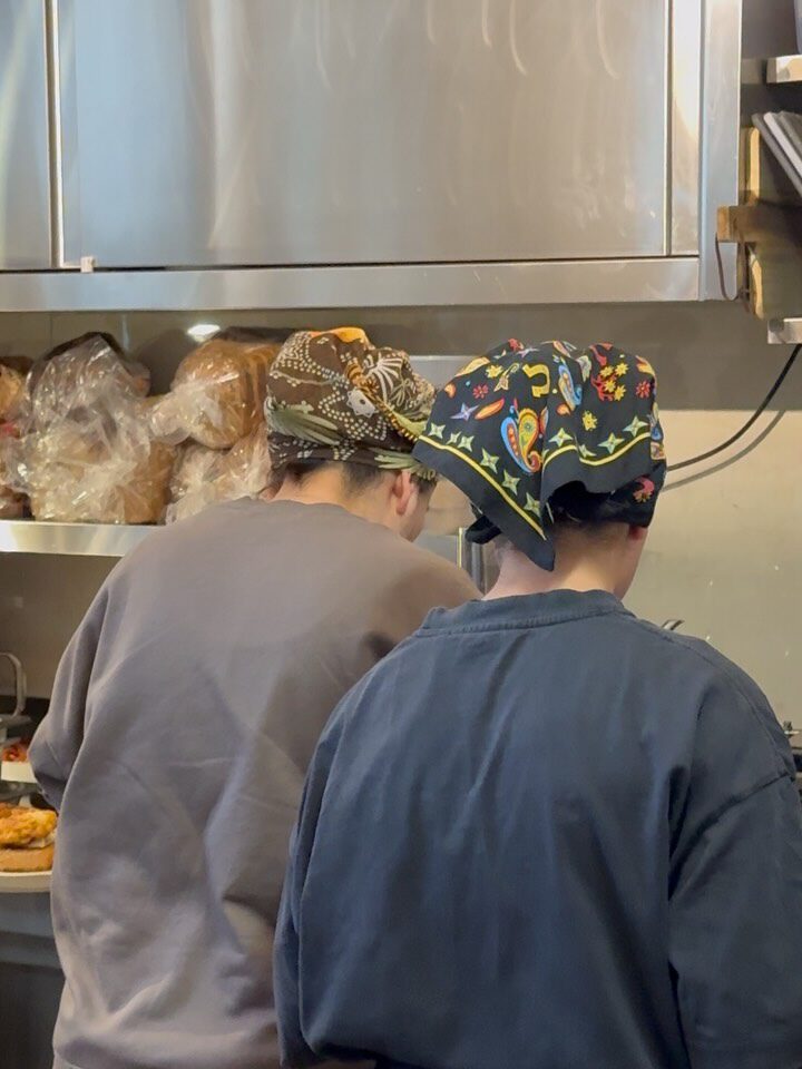 Instagram post from cafe.sisuu. This post is in position 1.